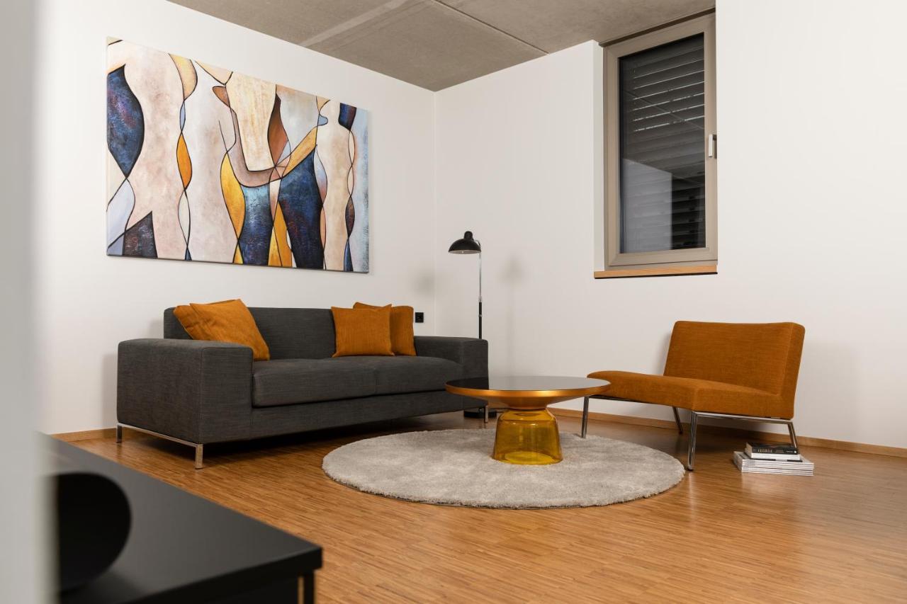 Boarding Cube Oldenburg Apartment Bagian luar foto