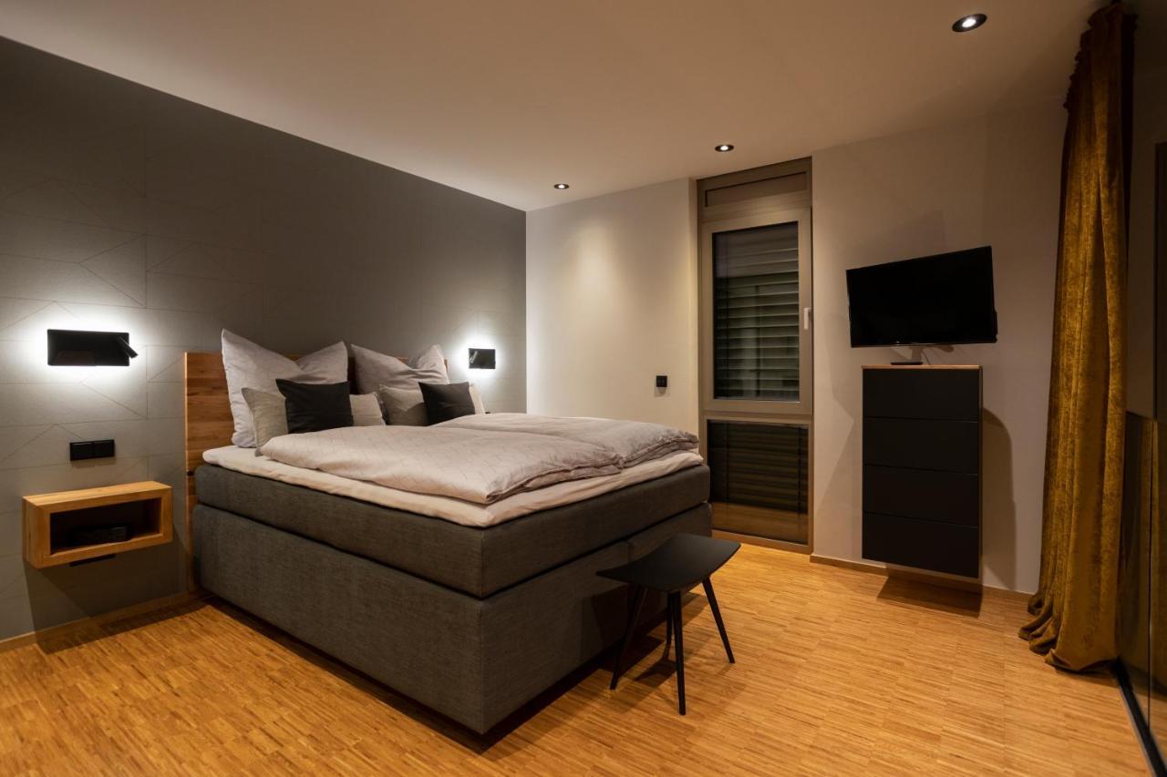 Boarding Cube Oldenburg Apartment Bagian luar foto